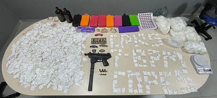 Homem é preso no interior de Alagoas com metralhadora artesanal e droga K9, que causa 'efeito zumbi'