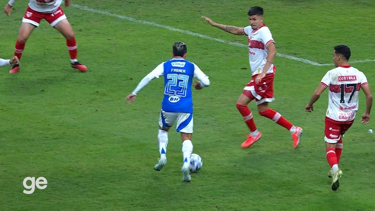 Eduardo Barroca elogia desempenho do CRB contra Cruzeiro