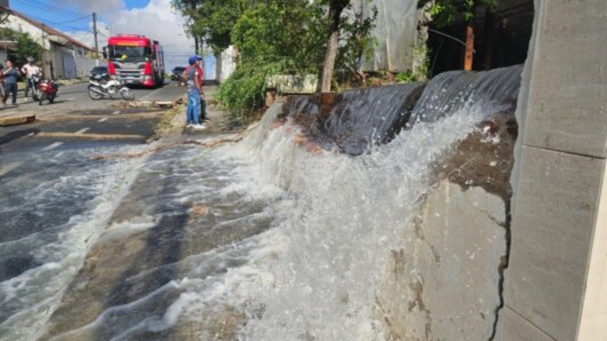 Idosa morre após ruptura de reservatório na Paraíba