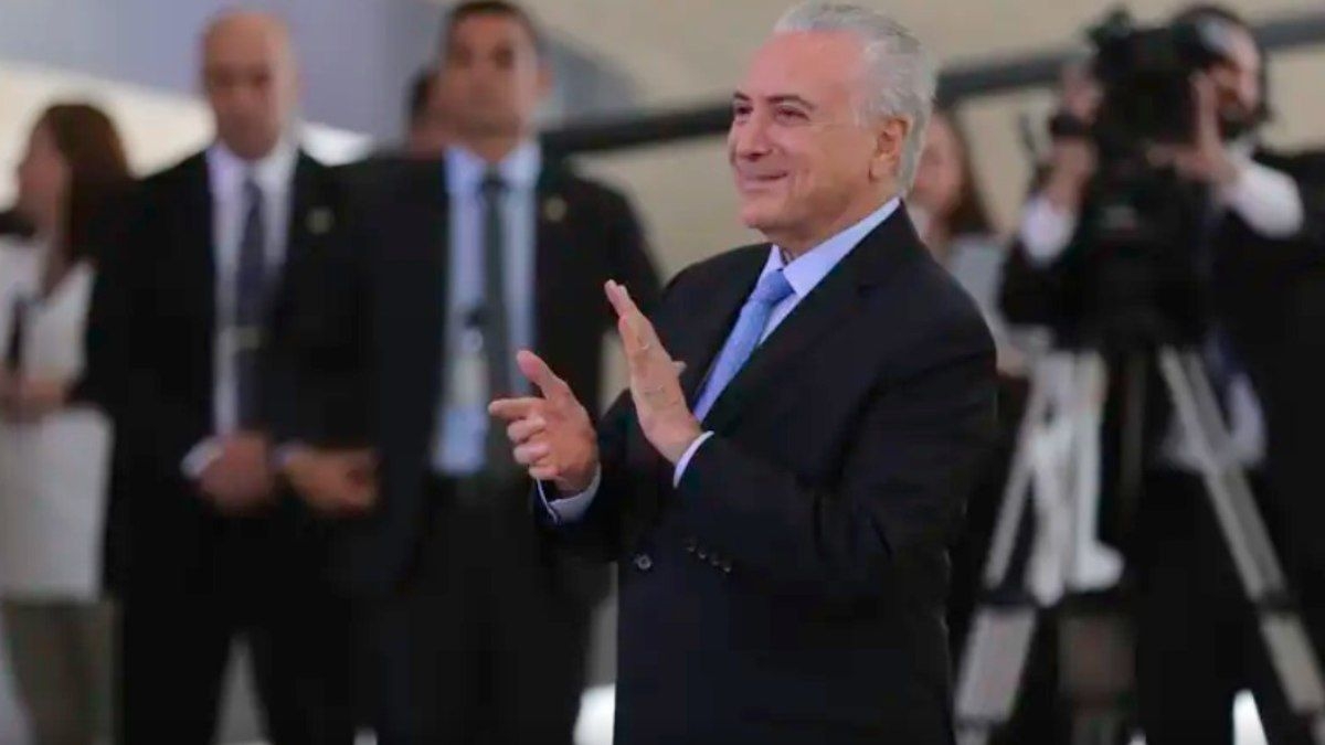 Michel Temer assume papel central na política nacional