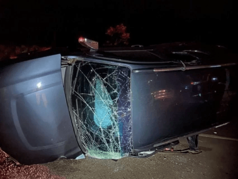 Zé Neto sofre acidente de trânsito; veja como ficou o carro dele