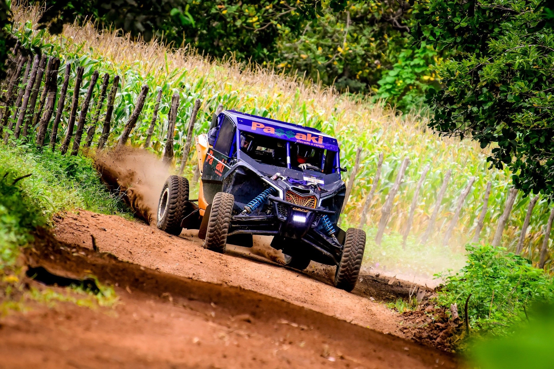 Rally dos Sertões encerra prova na Praia do Francês