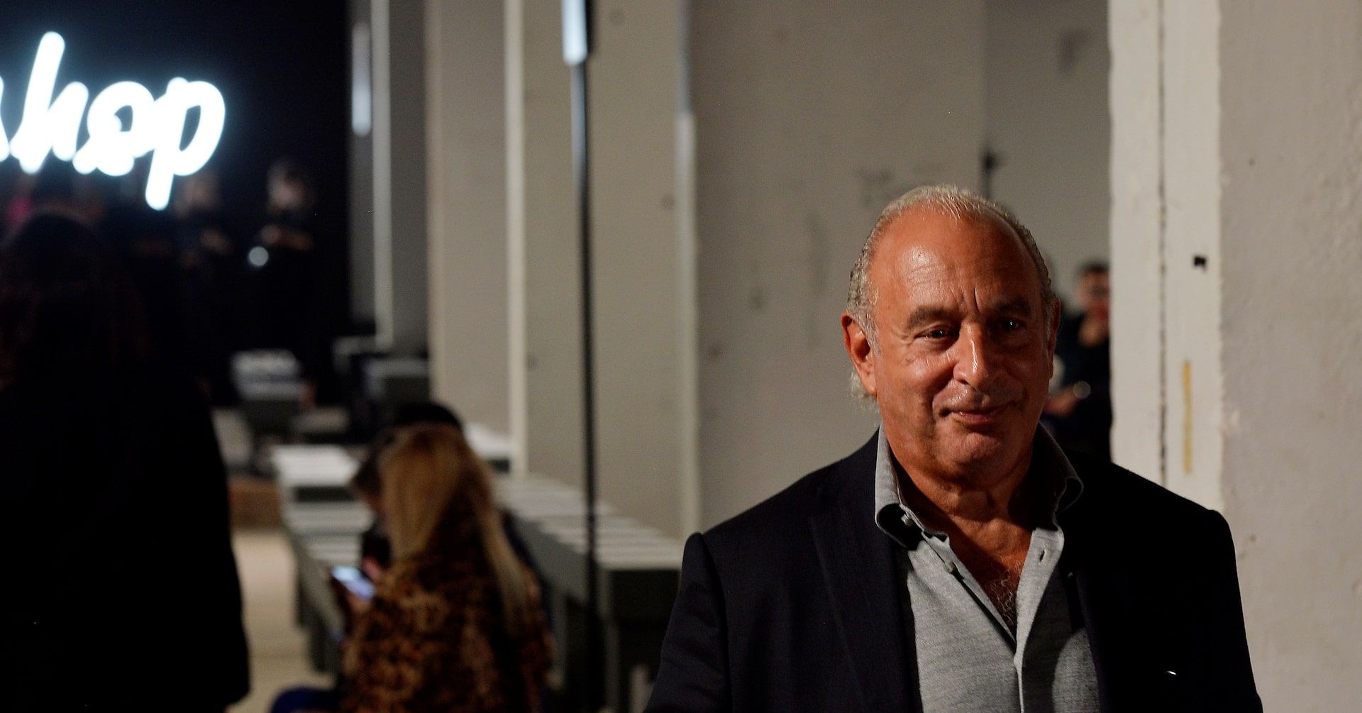 Philip Green Enfrenta Derrota em Caso de Direitos Humanos