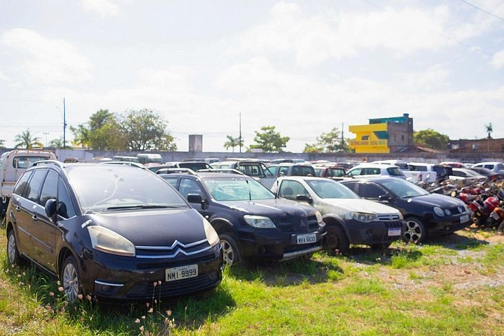 Detran realiza leilão com mais de 200 veículos em novembro; veja como participar