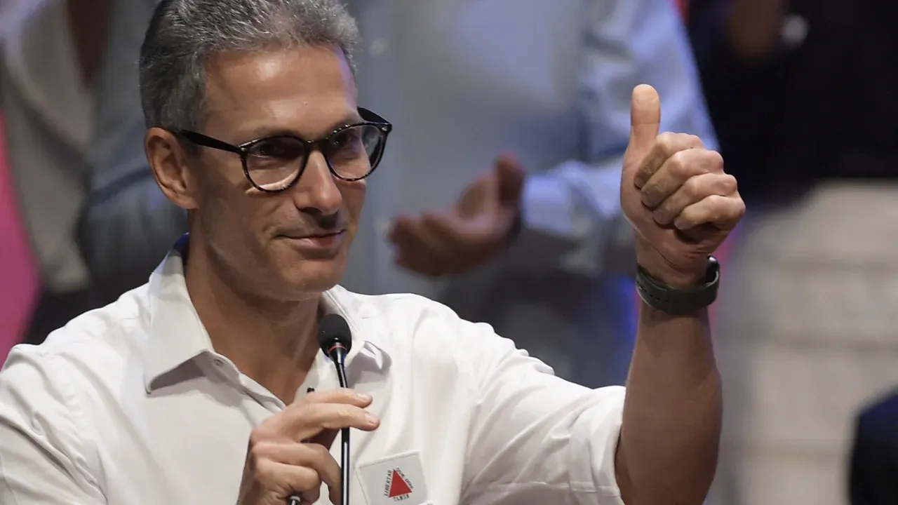 Zema critica governo e fala sobre liberdade em discurso