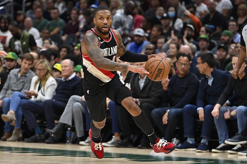 Damian Lillard é trocado para o Milwaukee Bucks