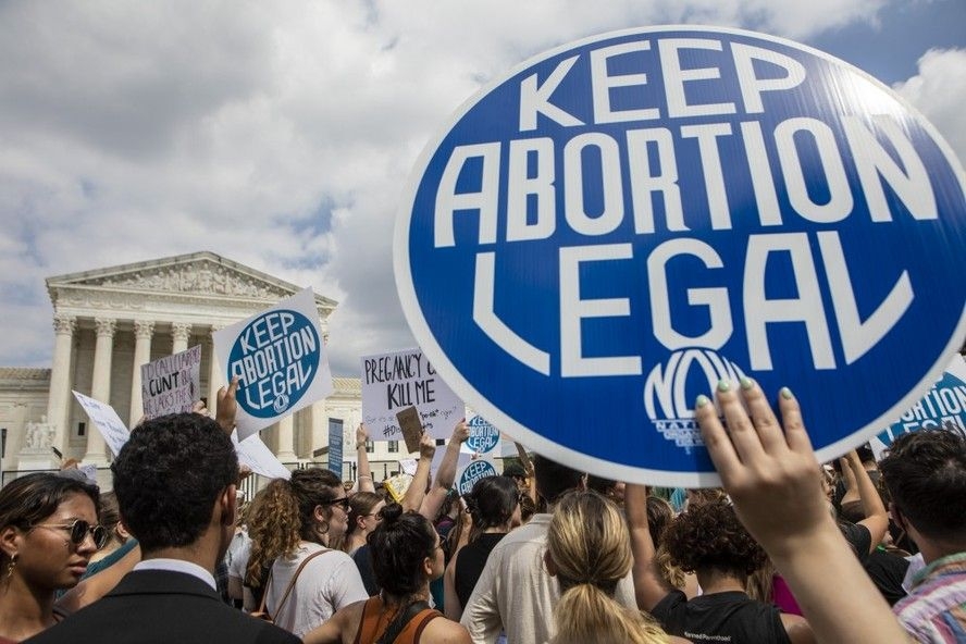 NYT publica vídeo e artigo em defesa da legalização do aborto no Brasil