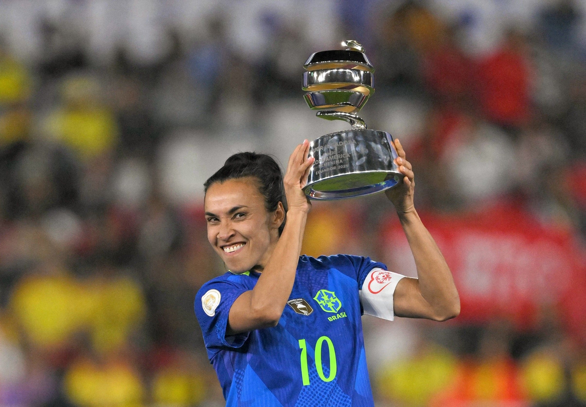 Marta brilha na final da Copa América e busca prêmio