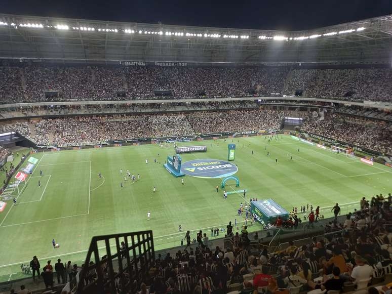 Atlético-MG x Cruzeiro: jogo tem confusões mesmo com torcida única na Arena MRV