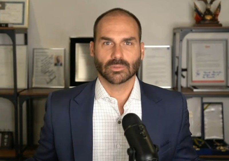 Eduardo Bolsonaro defende investimento de 134 milhões em Dark Horse