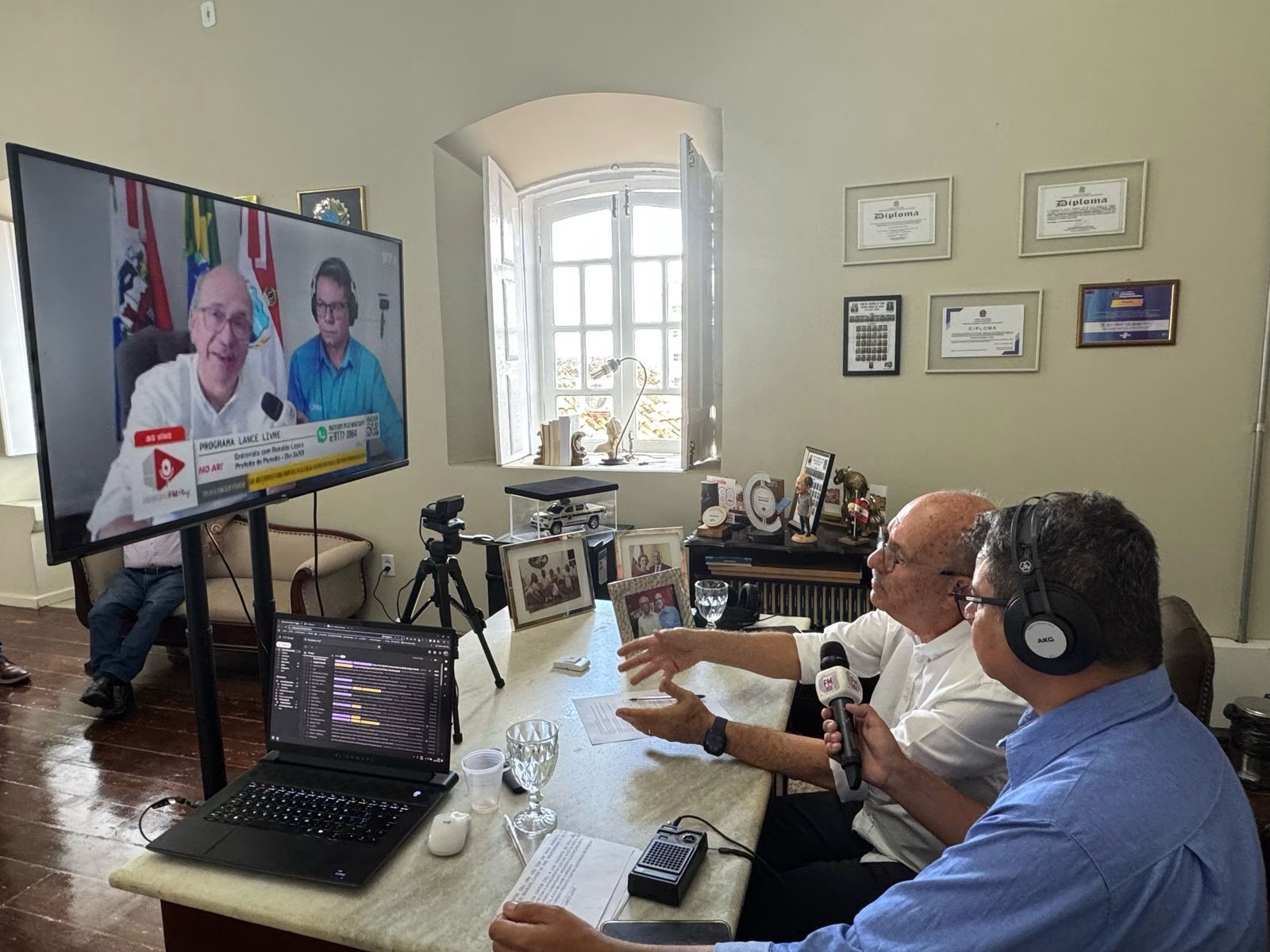 Prefeito de Penedo revela ações em saúde e educação