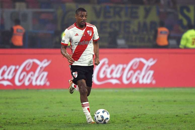 Zico dá dicas para De La Cruz entrar na história do Flamengo