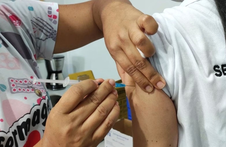 Secretaria de Saúde de Penedo alerta sobre a importância da vacinação contra a febre amarela
