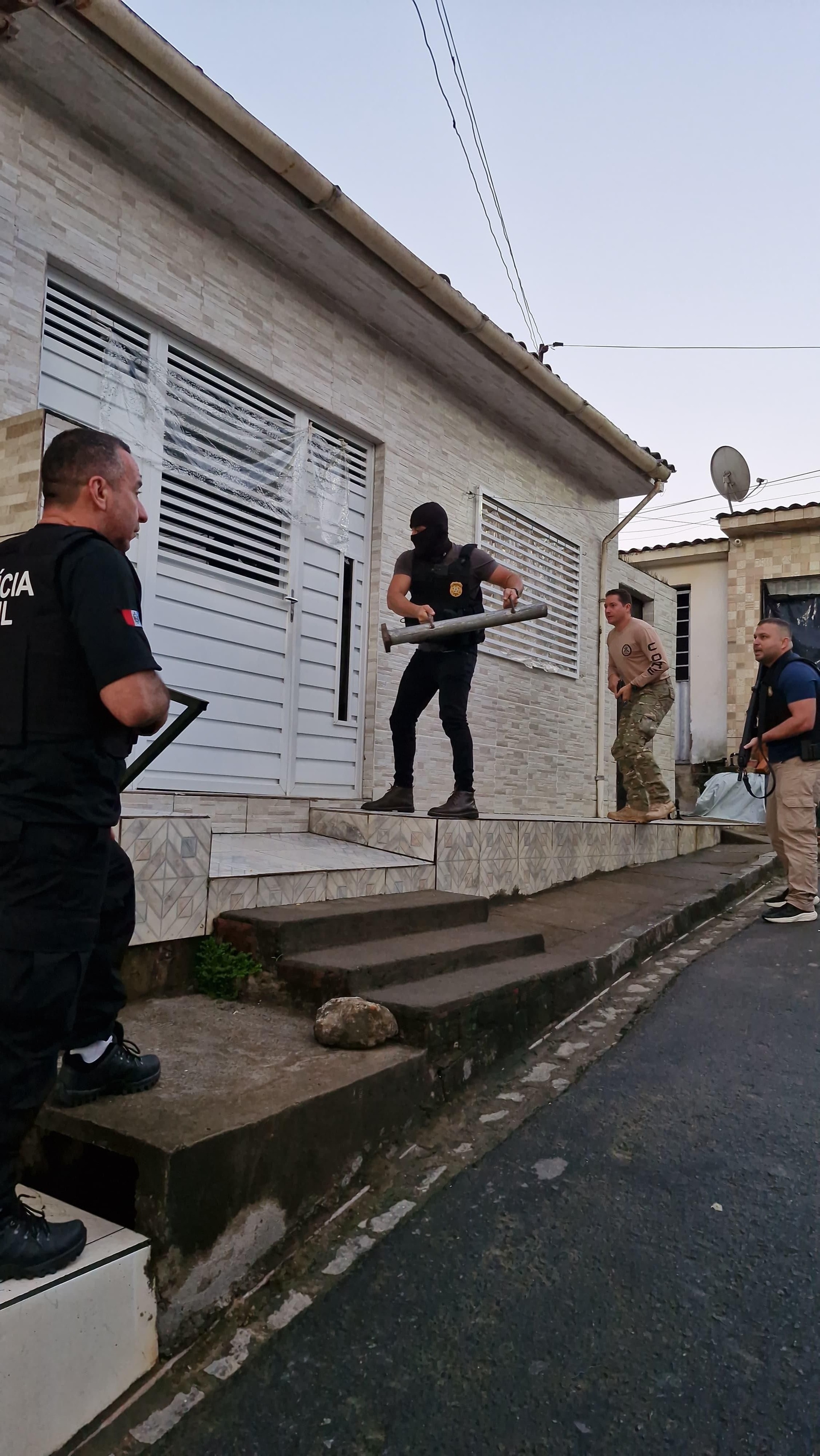 Operação prende integrantes de facções criminosas em Alagoas