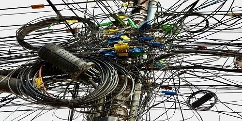 Saneamento básico deveria ser aliado do cabeamento subterrâneo