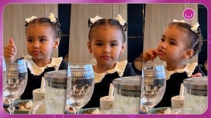 Neymar e Bruna Biancardi comemoram Halloween em família