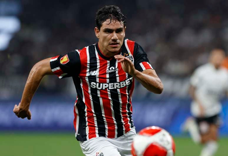 Rafinha, Igor Vinicius e Moreira: confira a situação da lateral-direita do São Paulo