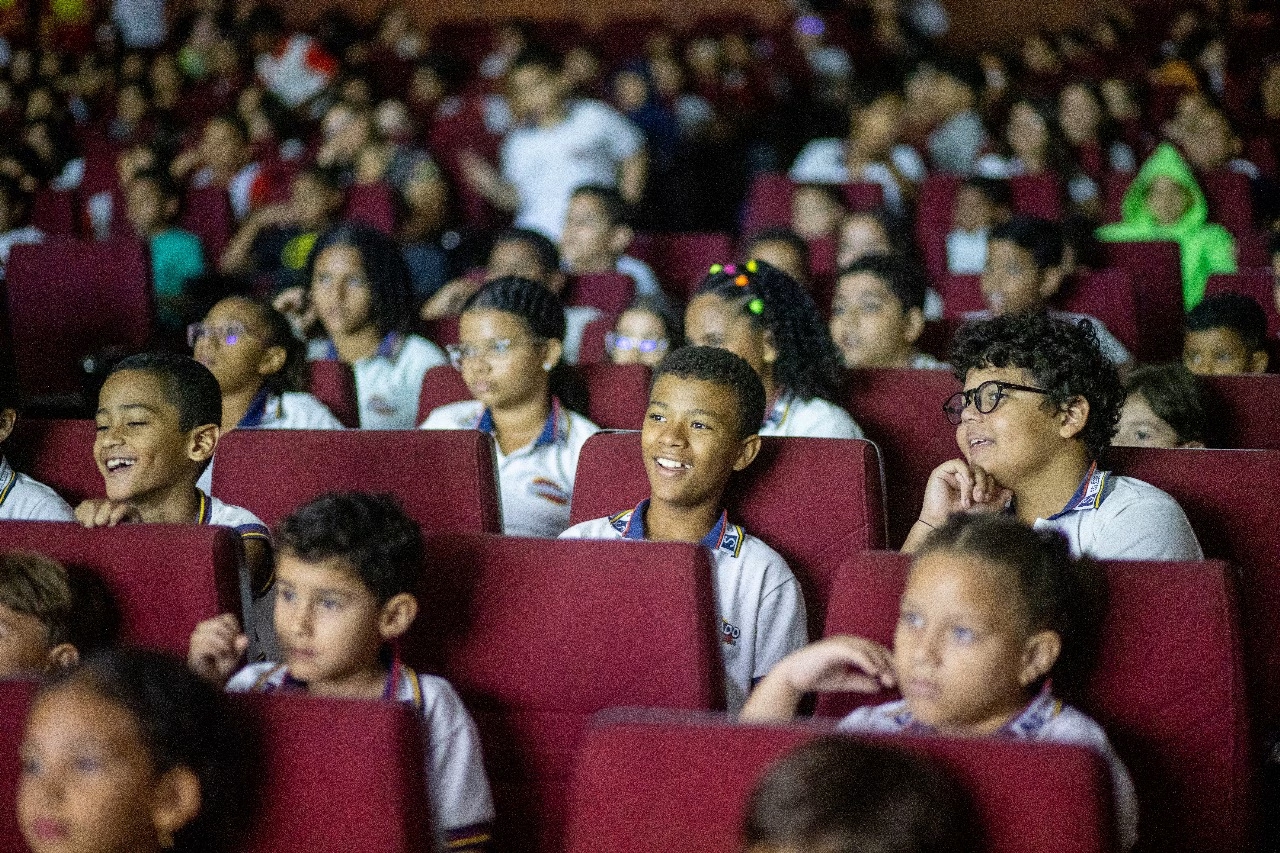 Mostra de Cinema Infantil encanta estudantes em Penedo