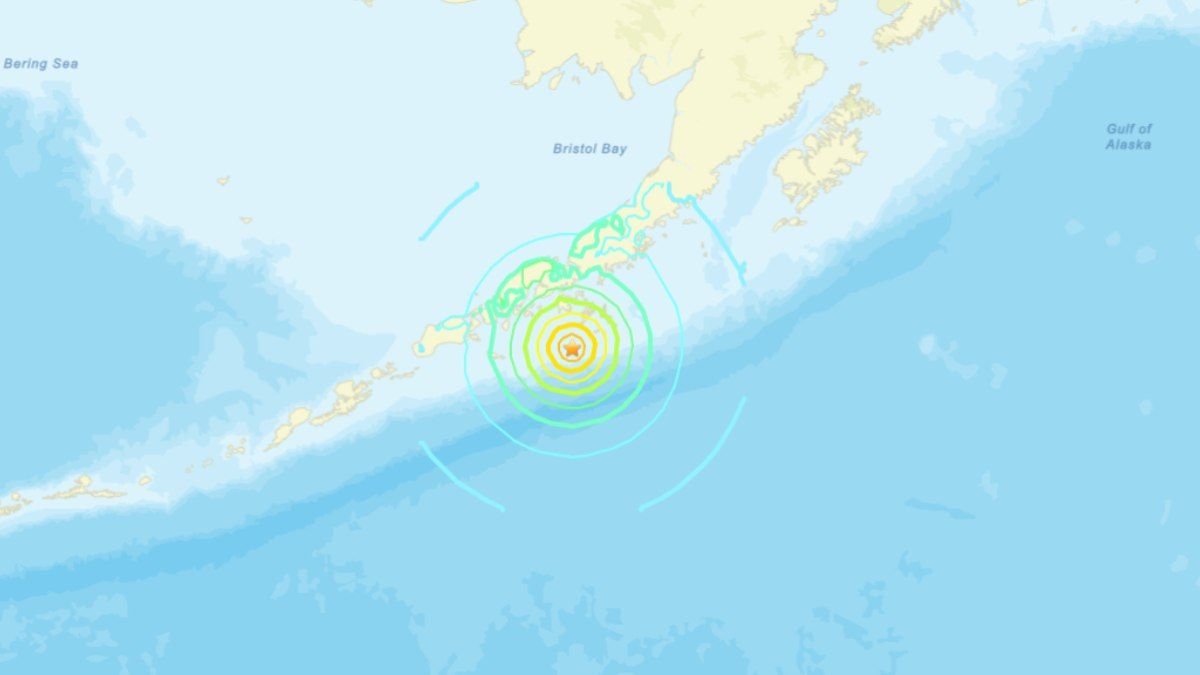 Terremoto de 7,3 no Alasca aciona alerta de tsunami