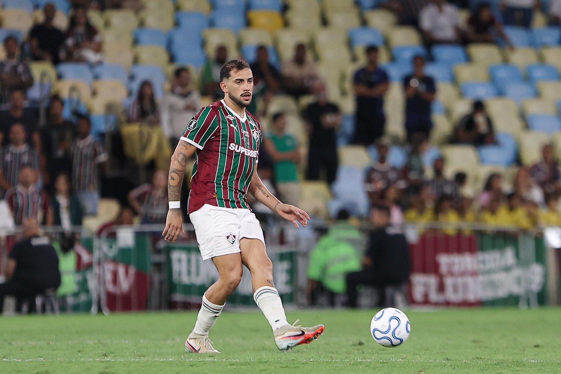 Fluminense aguarda proposta da Europa por Freytes