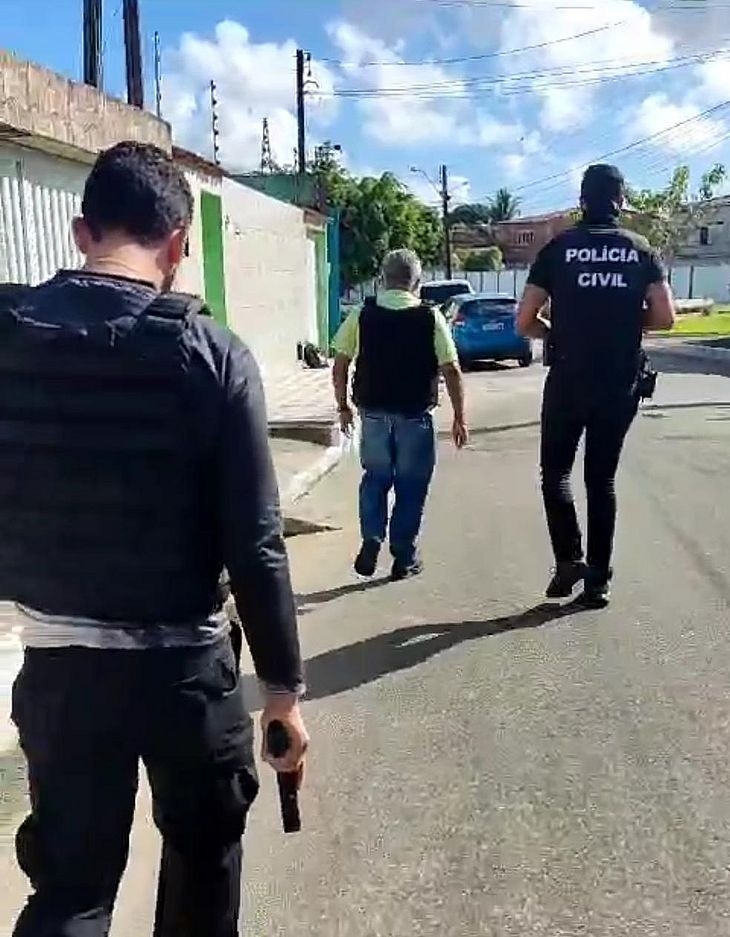 Foragido condenado a 14 anos por roubo, corrupção de menor e adulteração é preso