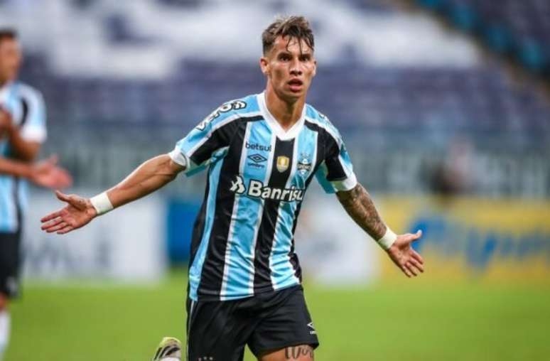 Corinthians entra na briga pela contratação de Ferreirinha, do Grêmio