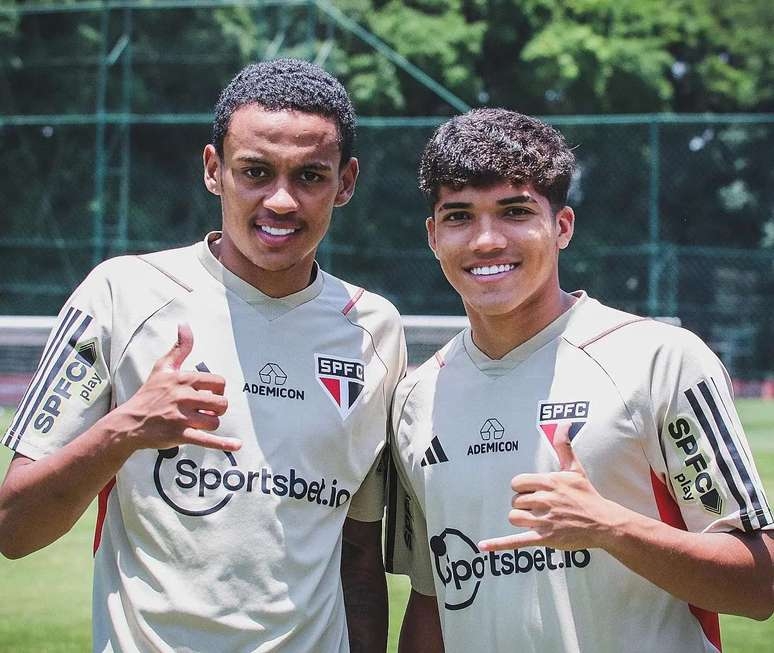 Joias da base do São Paulo agradam Dorival e devem ganhar chances na reta final da temporada