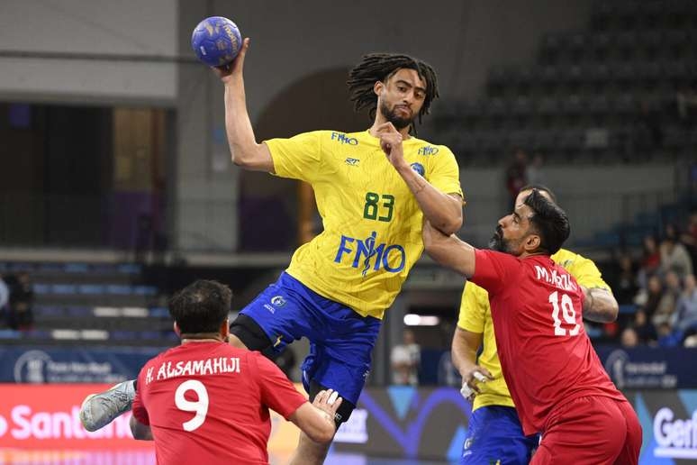Em jogo apertado, Brasil vence Bahrein no Pré-Olímpico de Handebol e sonha com vaga em Paris