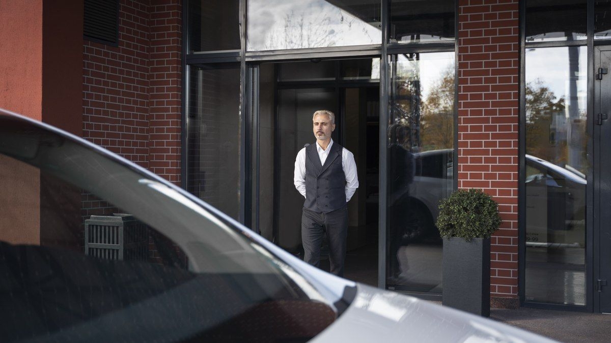 A profissão de porteiro está com os dias contados?