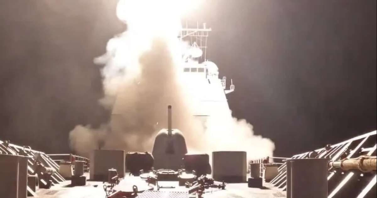 Vazamento de Mensagens Revela Estratégias Militares dos EUA