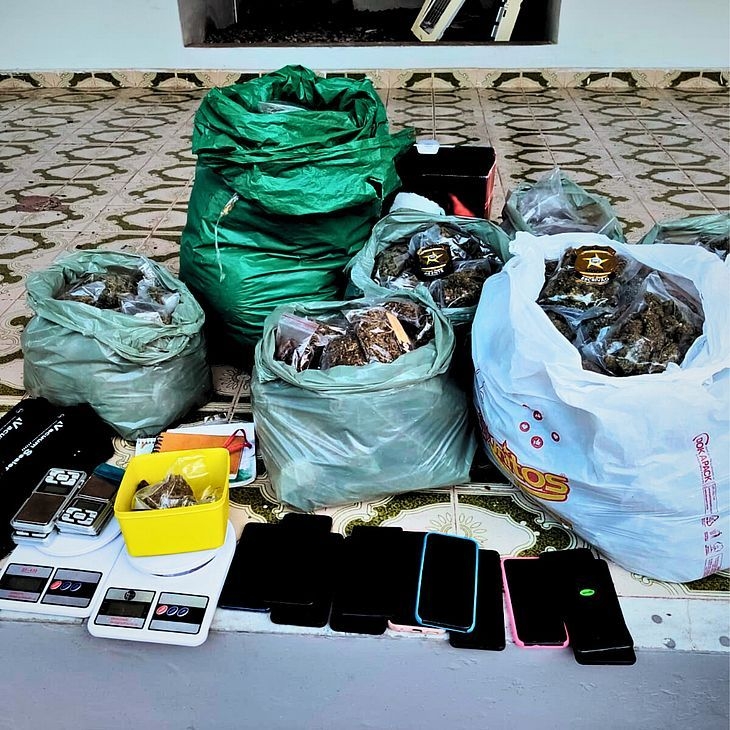 Três suspeitos de tráfico são presos com mais de 14 kg de maconha em Arapiraca