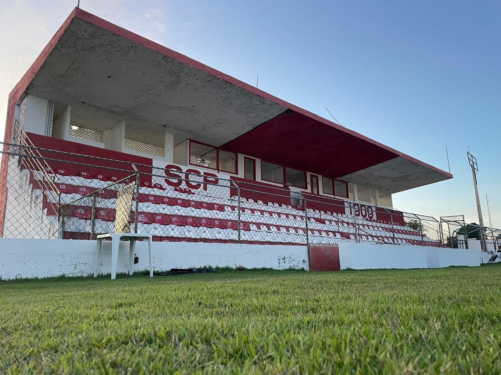 Penedense e Barcelona empatam na estreia da Série D