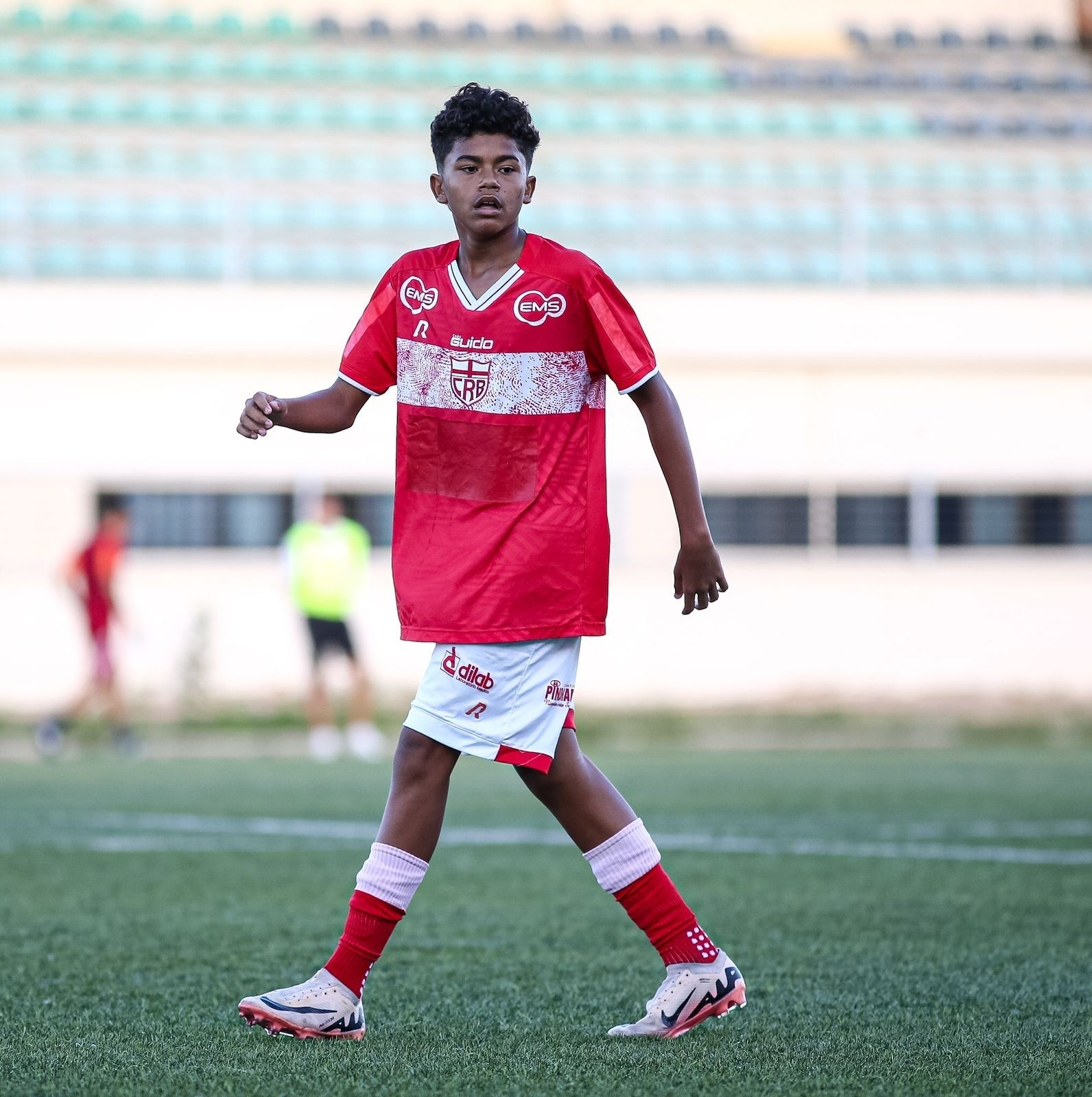 Caco, filho de Zé Carlos, busca espaço no Palmeiras