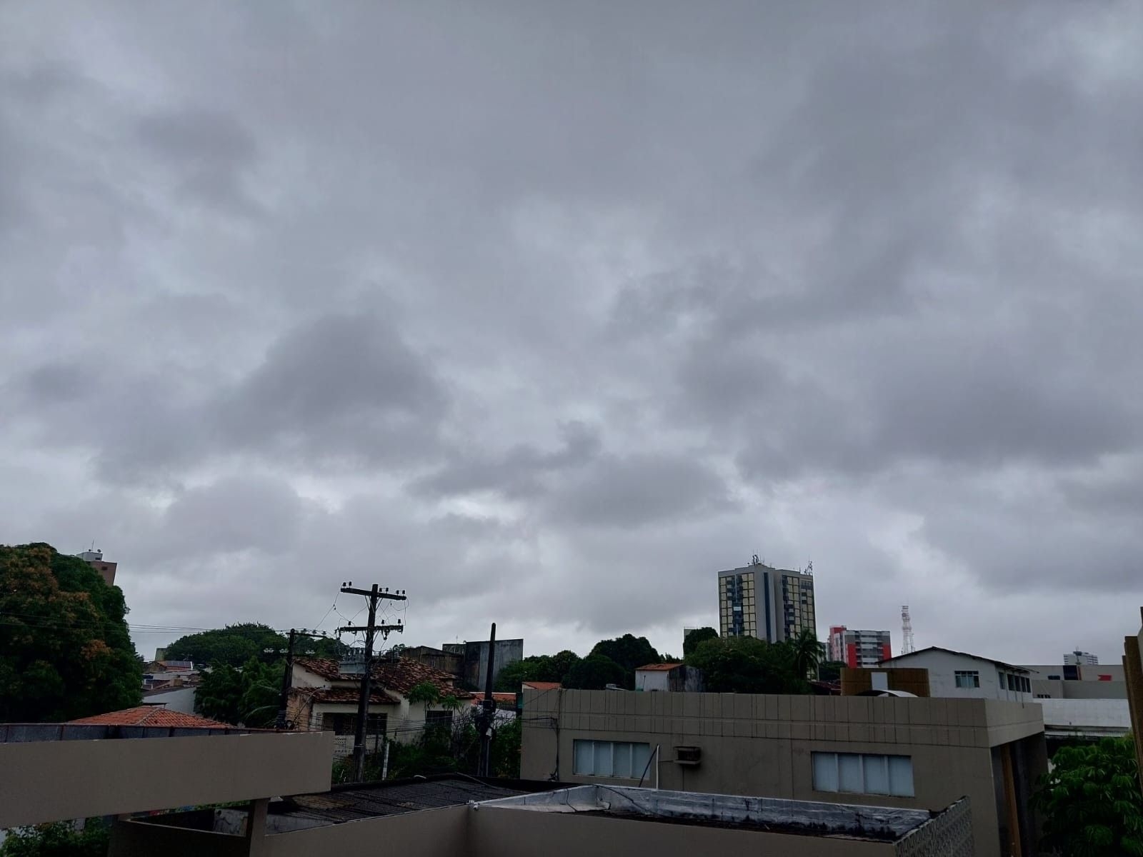 Alagoas tem previsão de chuva intensa nesta terça-feira