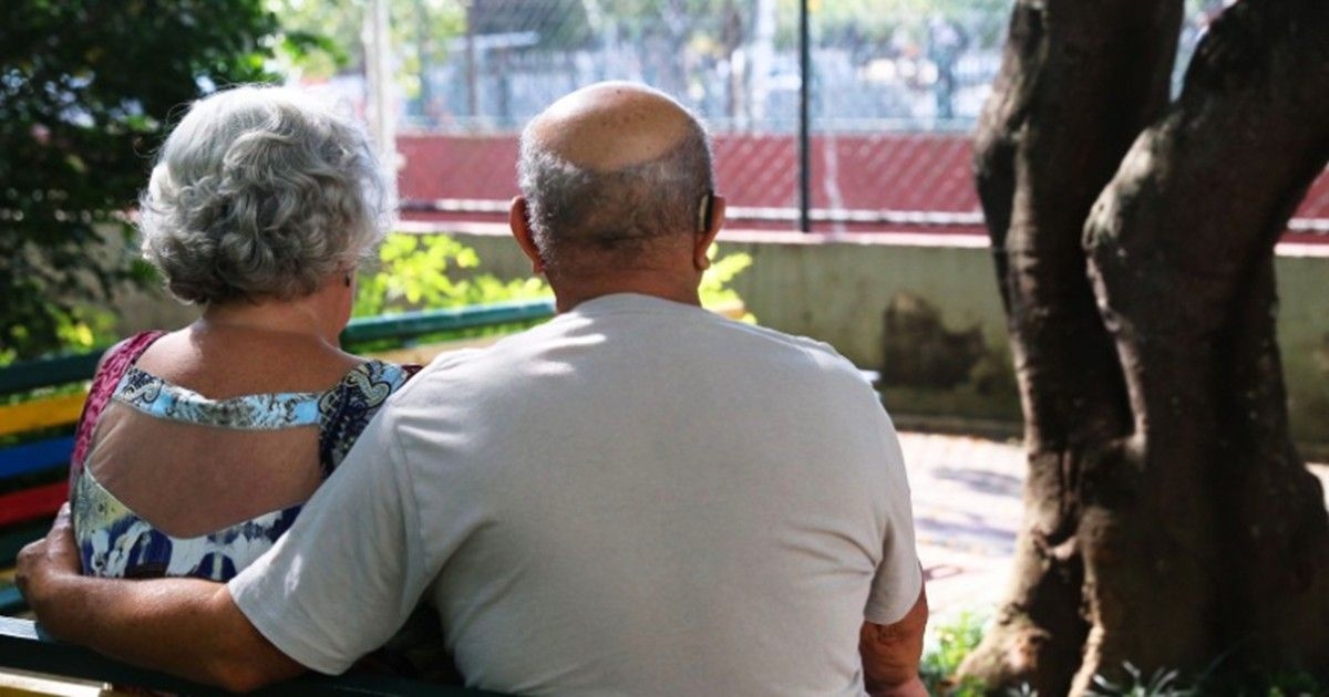 Casos de HIV e Aids aumentam entre idosos em Maceió