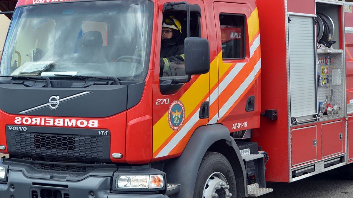 Menino de 3 anos morre carbonizado após incêndio em casa