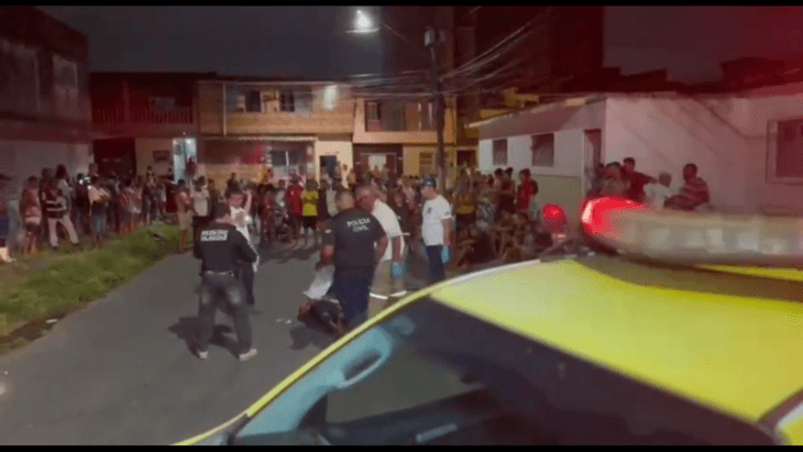 Vídeo: jovem é morto a tiros por dupla em moto na Ponta Grossa, em Maceió