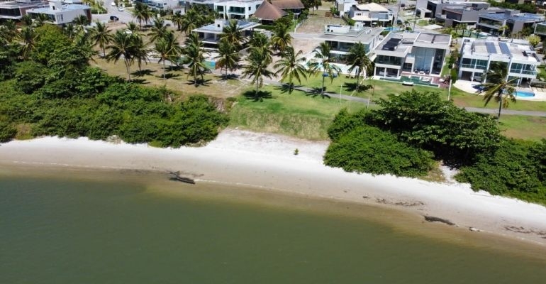 Novo rico é acusado de destruir restinga na Lagoa Mundaú