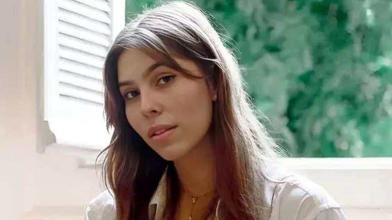 Atriz que vive a Buba de 'Renascer' surpreende com foto antes de mudar de gênero: 'Um menino