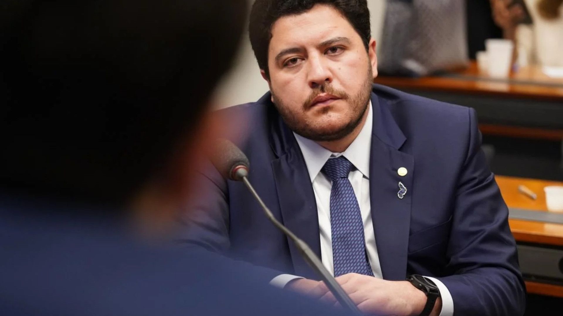 Juiz decreta prisão de deputado federal por dívida de pensão a filhos menores