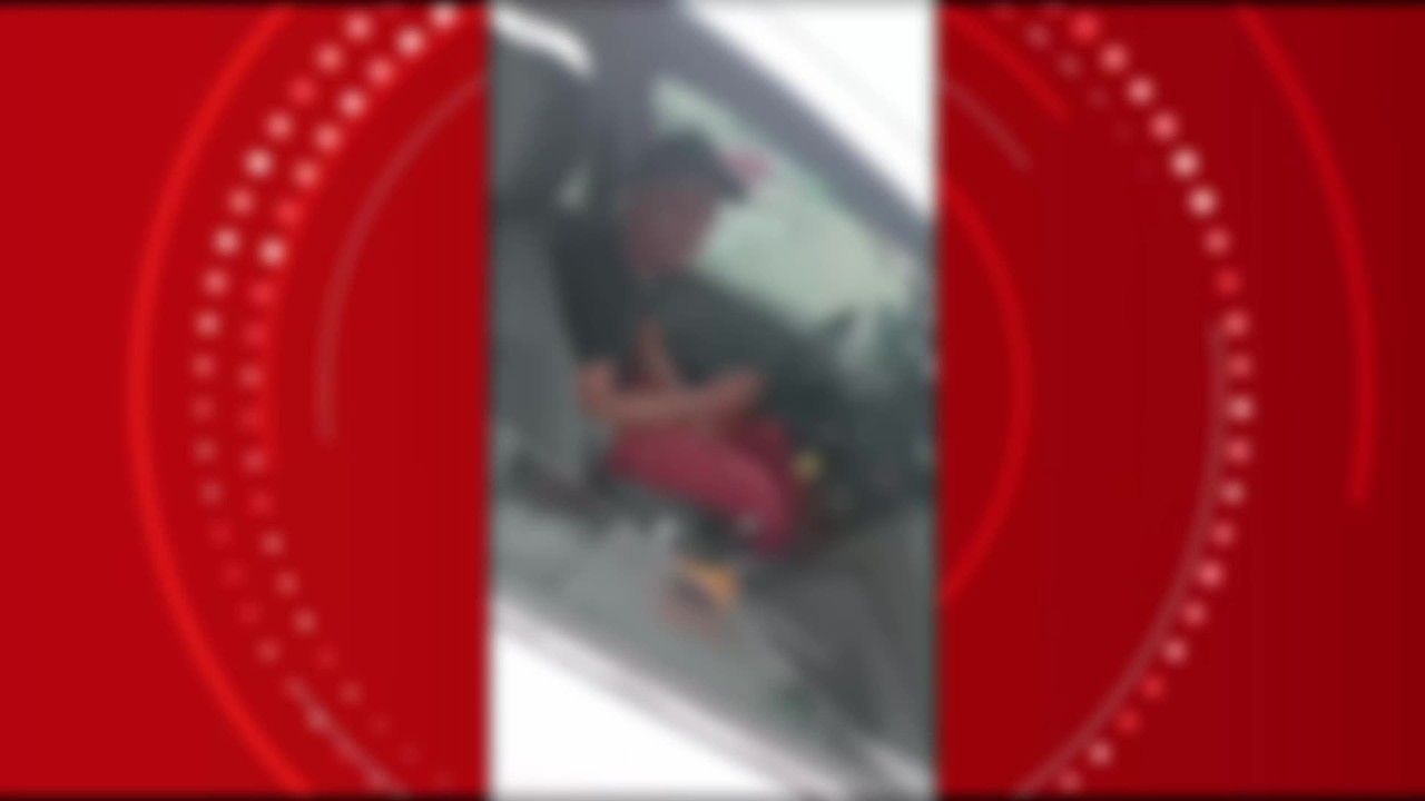 Homem flagrado se masturbando em carro em Maceió