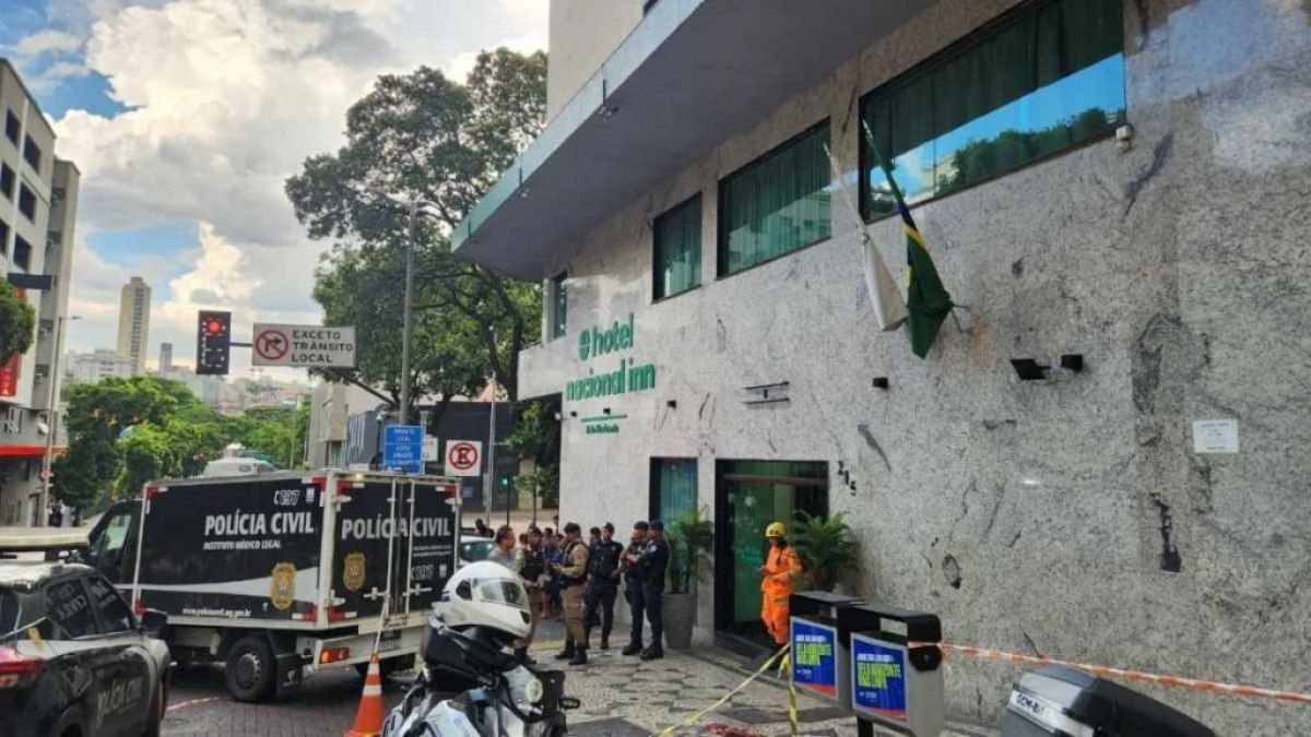 Mãe pula do hotel após atirar filha de 6 anos