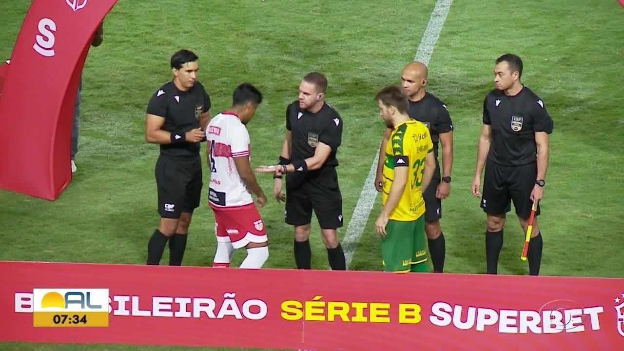 Torcida do CRB chama Breno Herculano de padrasto