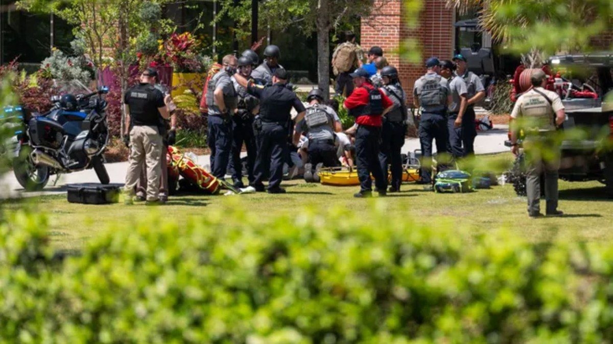 Tiroteio em massa resulta em mortos e feridos nos EUA