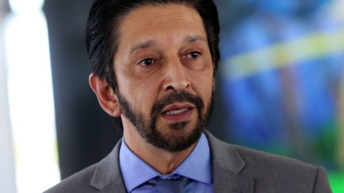 Prefeitura de SP oferece R$ 1 mil a GCM por moto recuperada