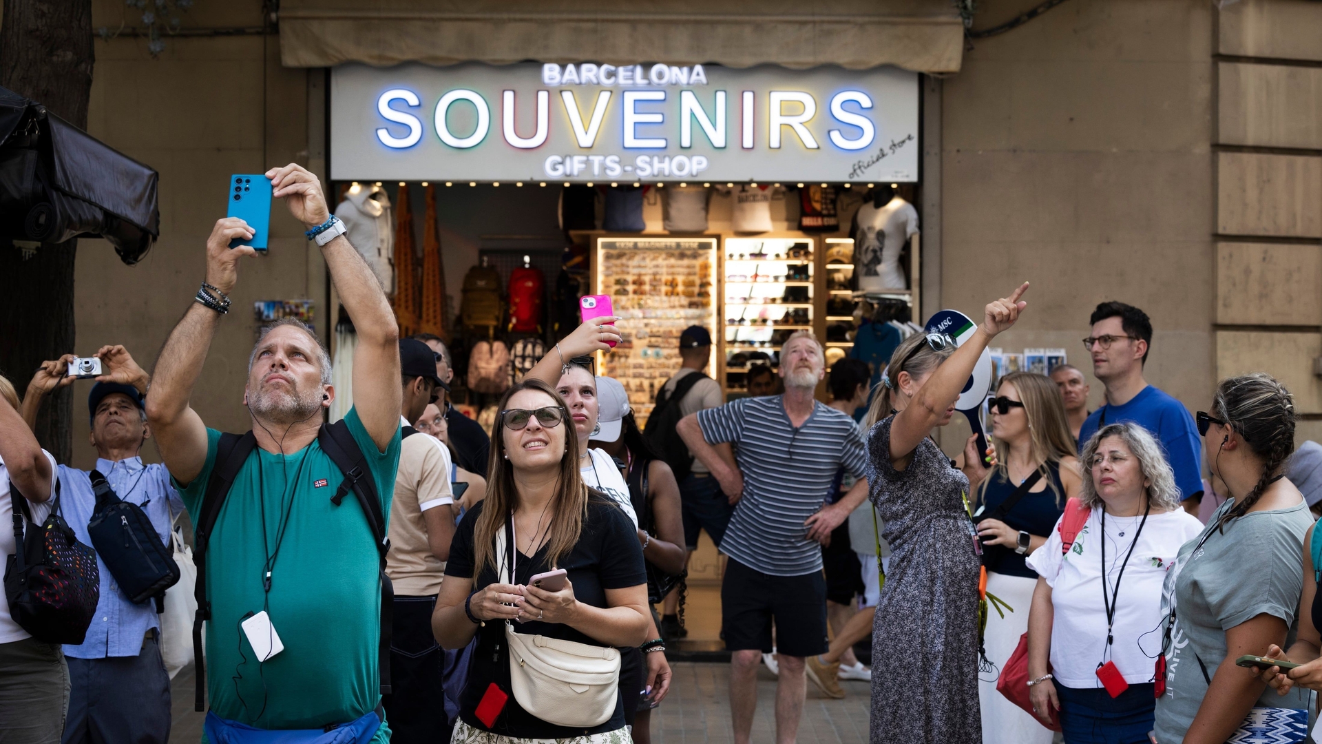 Barcelona Impõe Restrições ao Turismo e Cresce Visitantes