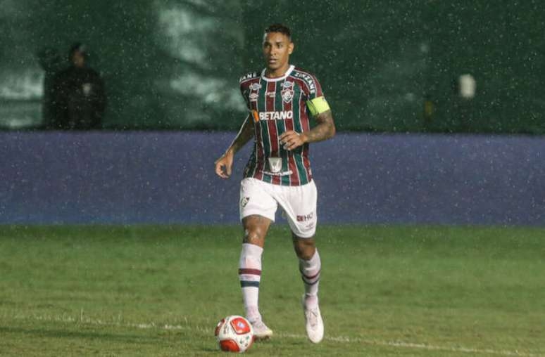 Fluminense acerta empréstimo de Antônio Carlos ao Sport
