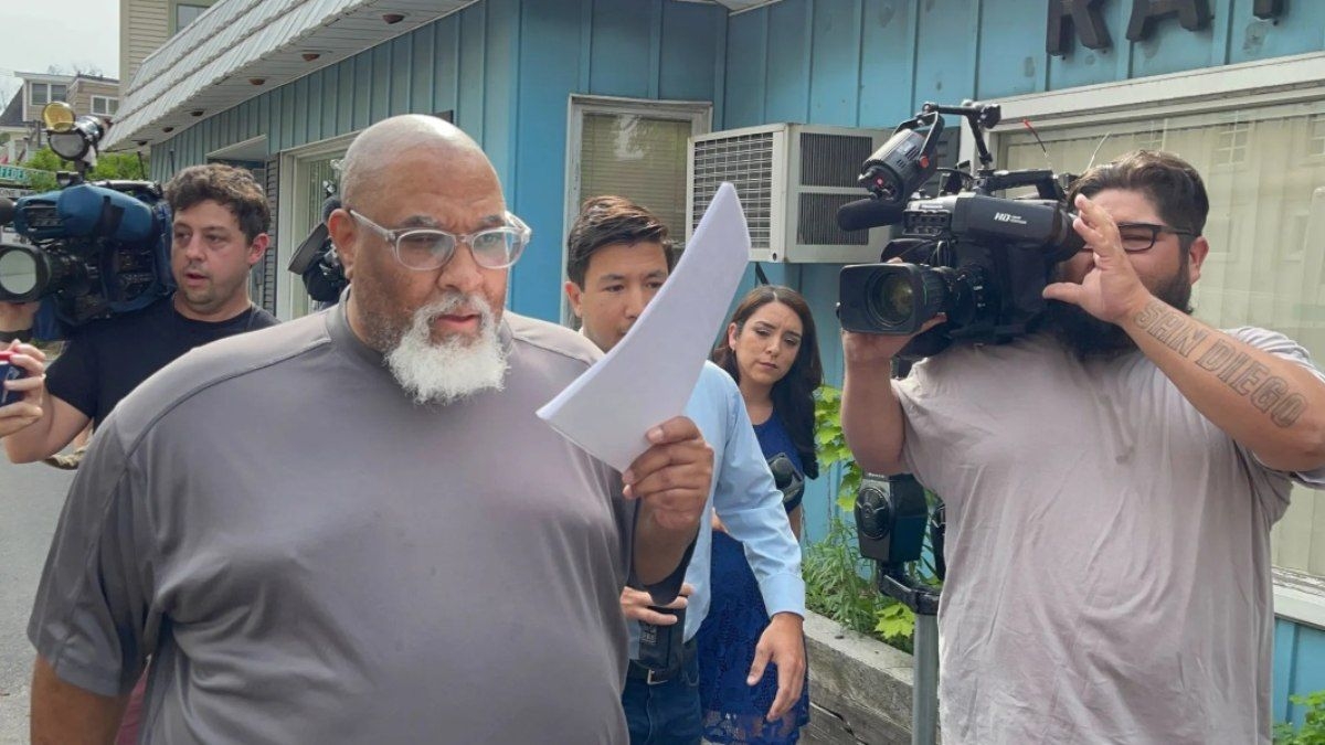 Gerente de necrotério é condenado por vender partes de corpos