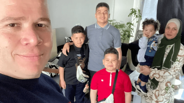 'Vimos explosões e corpos em decomposição': jornalista da BBC relata fuga do norte de Gaza com família