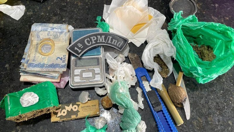 Polícia Militar apreende 31 armas e 15kg de drogas